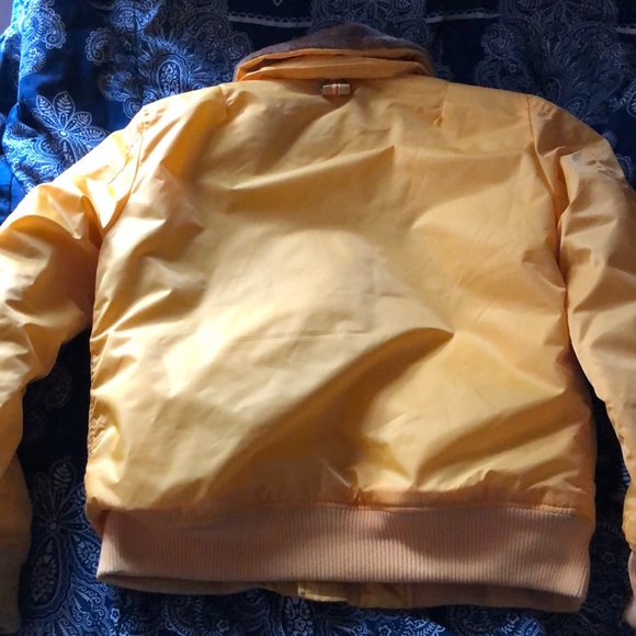 A coat - Picture 2 of 2